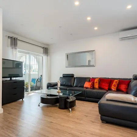 Cozy 2br Near Oura By Lovelystay Albufeira