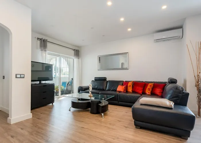 Cozy 2br Near Oura By Lovelystay Albufeira